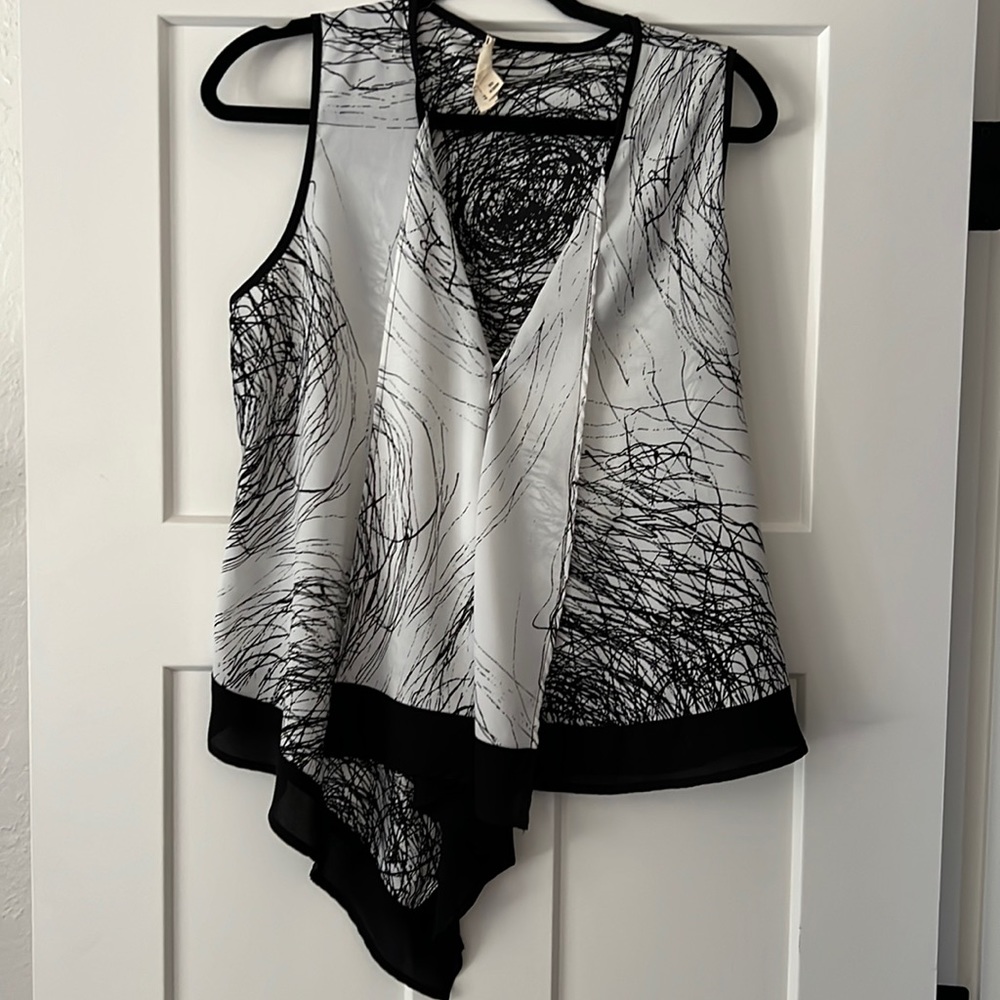 Black and white asymmetrical top